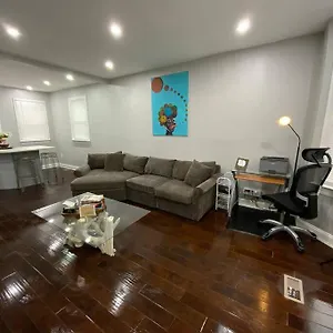 Luxury 3br/newark Penn,wifi,free Parking Holiday home Newark