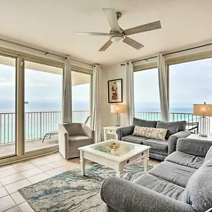 Beachfront Pcb With Ocean View, Pool Access! Apartment